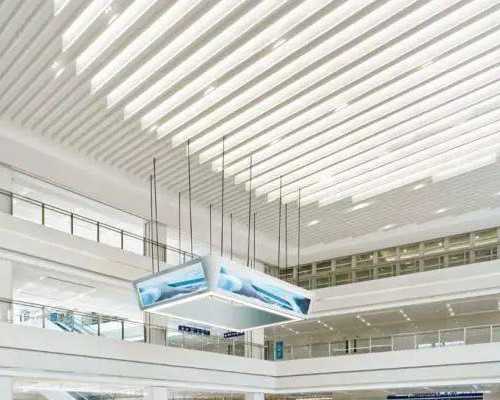 先天性卵巢发育不全症状有哪些？应该如何治疗？