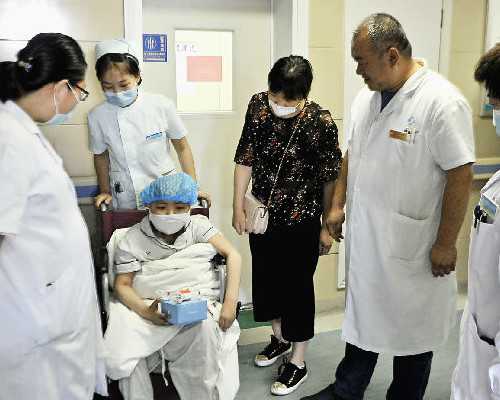 广州做试管第三代（广州南方医院可以做第三代试管吗）-代生子选性别